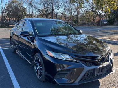 Used 2018 Toyota Camry SE w/ Moonroof Package