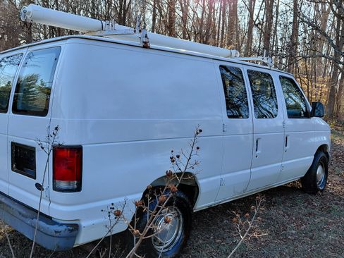 Used 1998 Ford E-150 and Econoline 150 image 21
