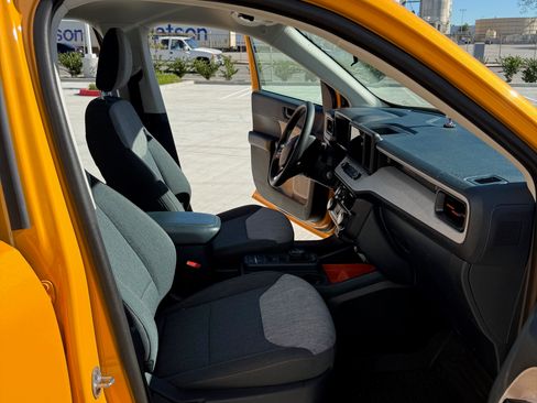 Used 2022 Ford Maverick XLT image 25