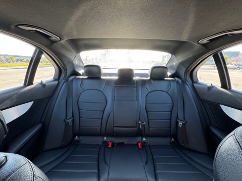 Used 2018 Mercedes-Benz C 300 Sedan image 17