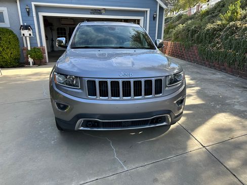 Used 2015 Jeep Grand Cherokee Limited image 4