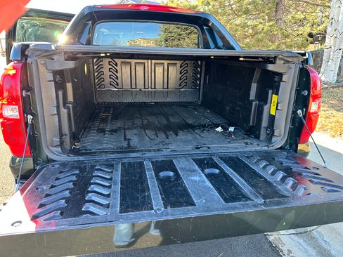 Used 2013 Chevrolet Avalanche LT w/ Suspension Package, Off-Road image 9