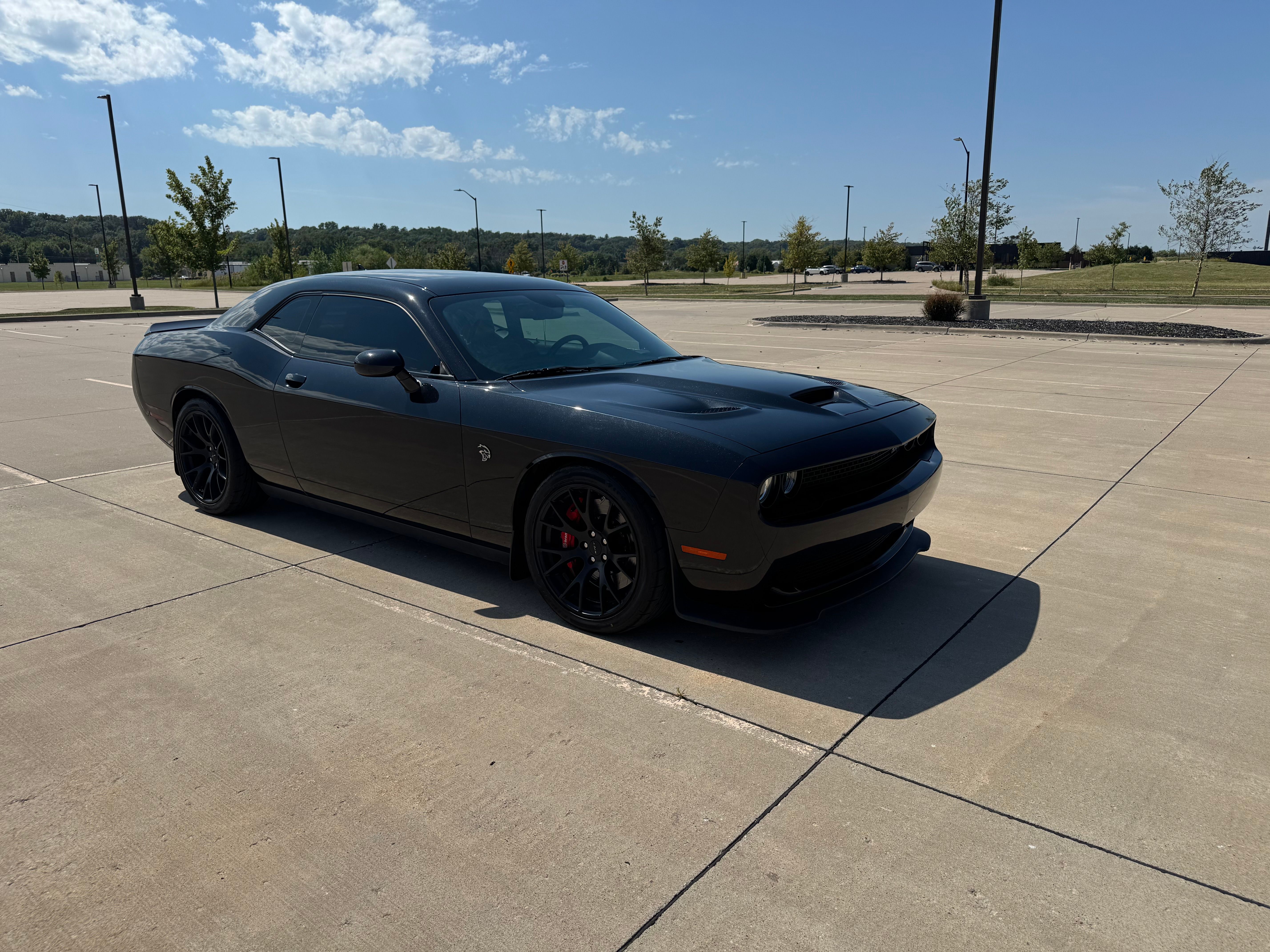Used 2015 Dodge Challenger SRT Hellcat RWD image 8