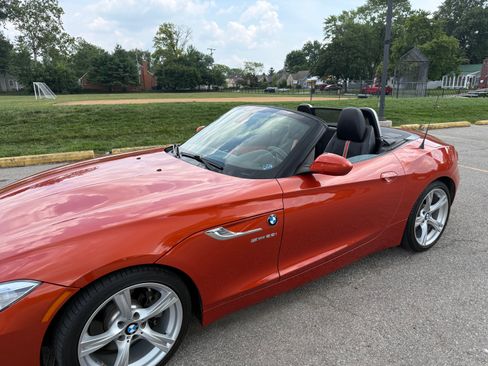 Used 2015 BMW Z4 sDrive28i RWD image 8