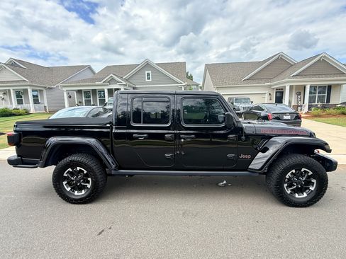 Used 2020 Jeep Gladiator Rubicon AWD/4WD image 4