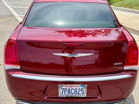 Used 2015 Chrysler 300 Limited w/ Driver Convenience Group RWD image 6