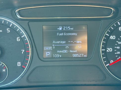 Used 2020 Kia Sorento S FWD image 6