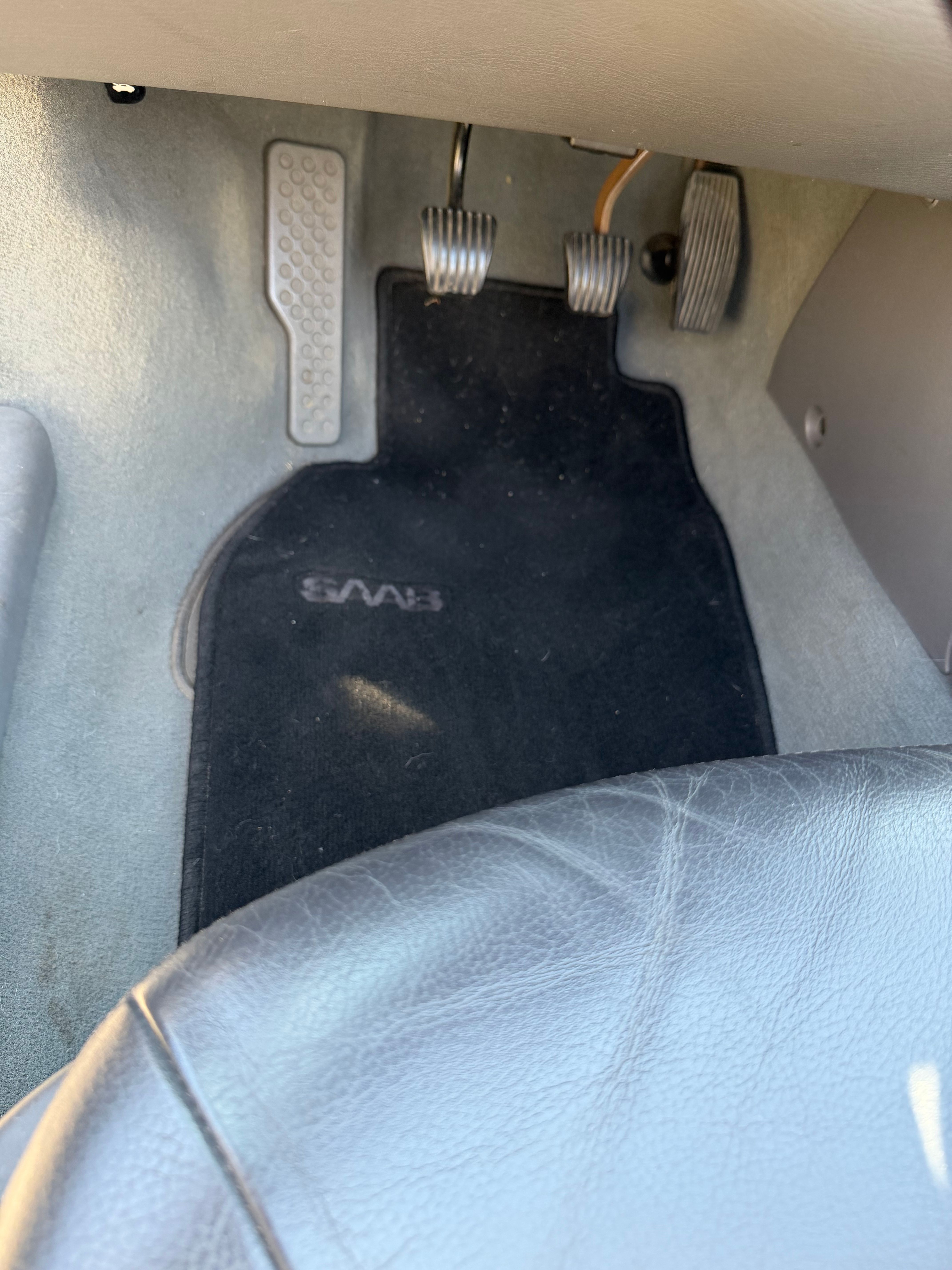 Used 2002 Saab 9-3 SE FWD image 21