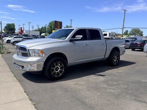 Used 2011 RAM 1500 Big Horn AWD/4WD image 2