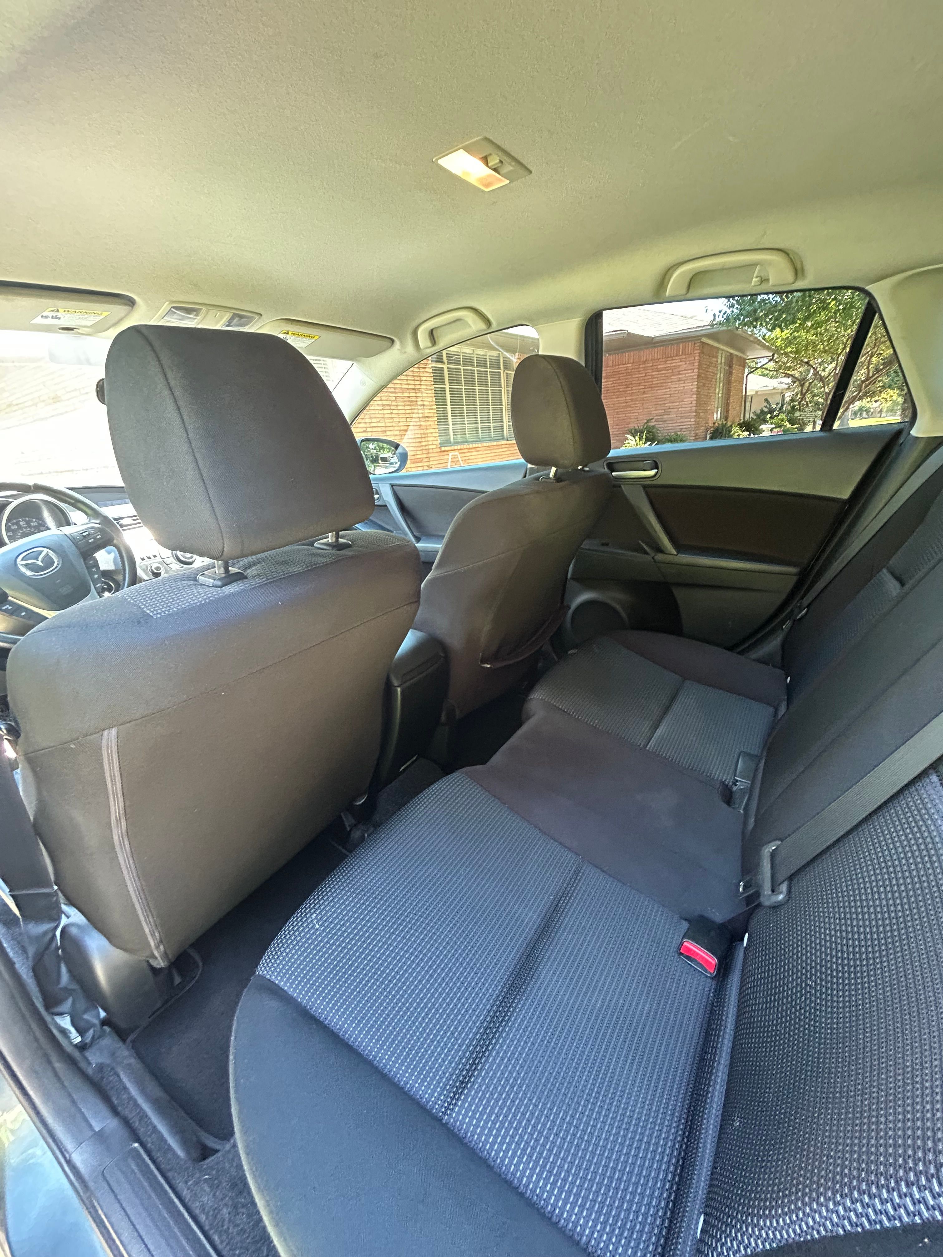 Used 2013 MAZDA MAZDA3 i Touring FWD image 9