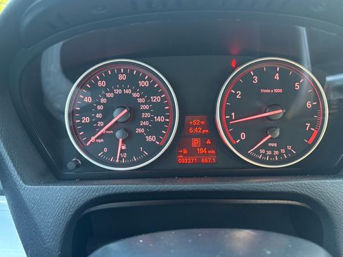 Used 2012 BMW X5 xDrive50i image 4