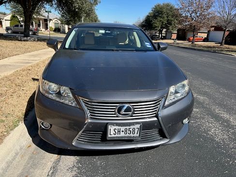 Used 2015 Lexus ES 350 w/ Luxury Package image 10