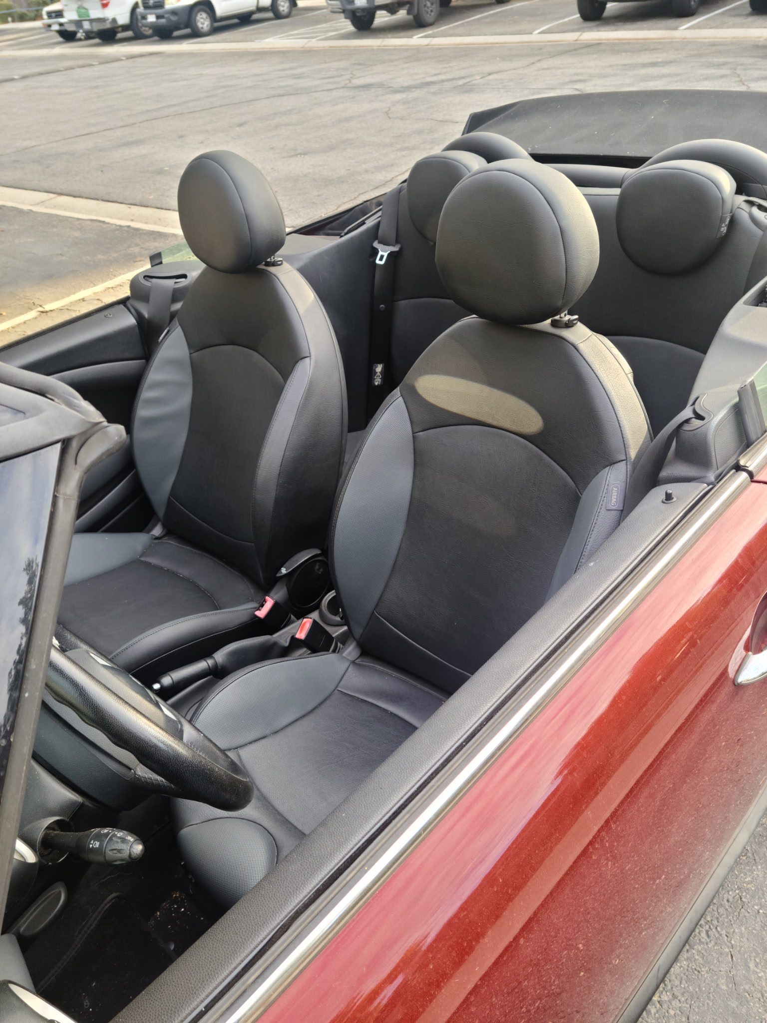 Used 2009 MINI Cooper Convertible FWD image 9