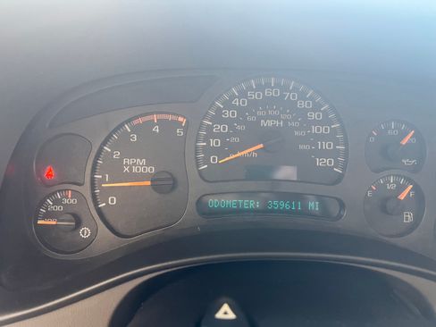 Used 2003 GMC Sierra 3500 SLT w/ SLT Preferred Equipment Group image 10