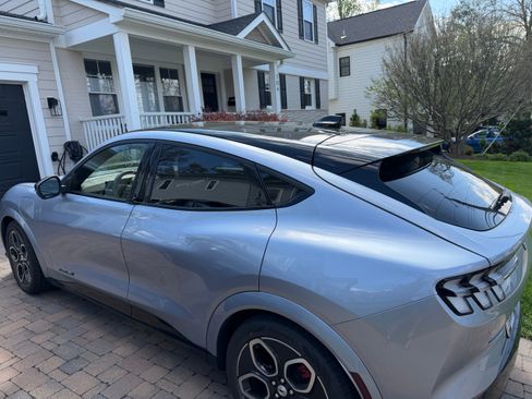 Used 2022 Ford Mustang Mach-E GT image 1