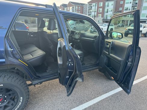 Used 2023 Toyota 4Runner TRD Off-Road Premium w/ Moonroof Package image 4