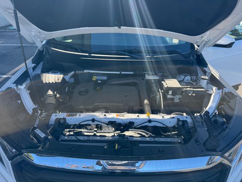 Used 2024 GMC Terrain SLE image 15