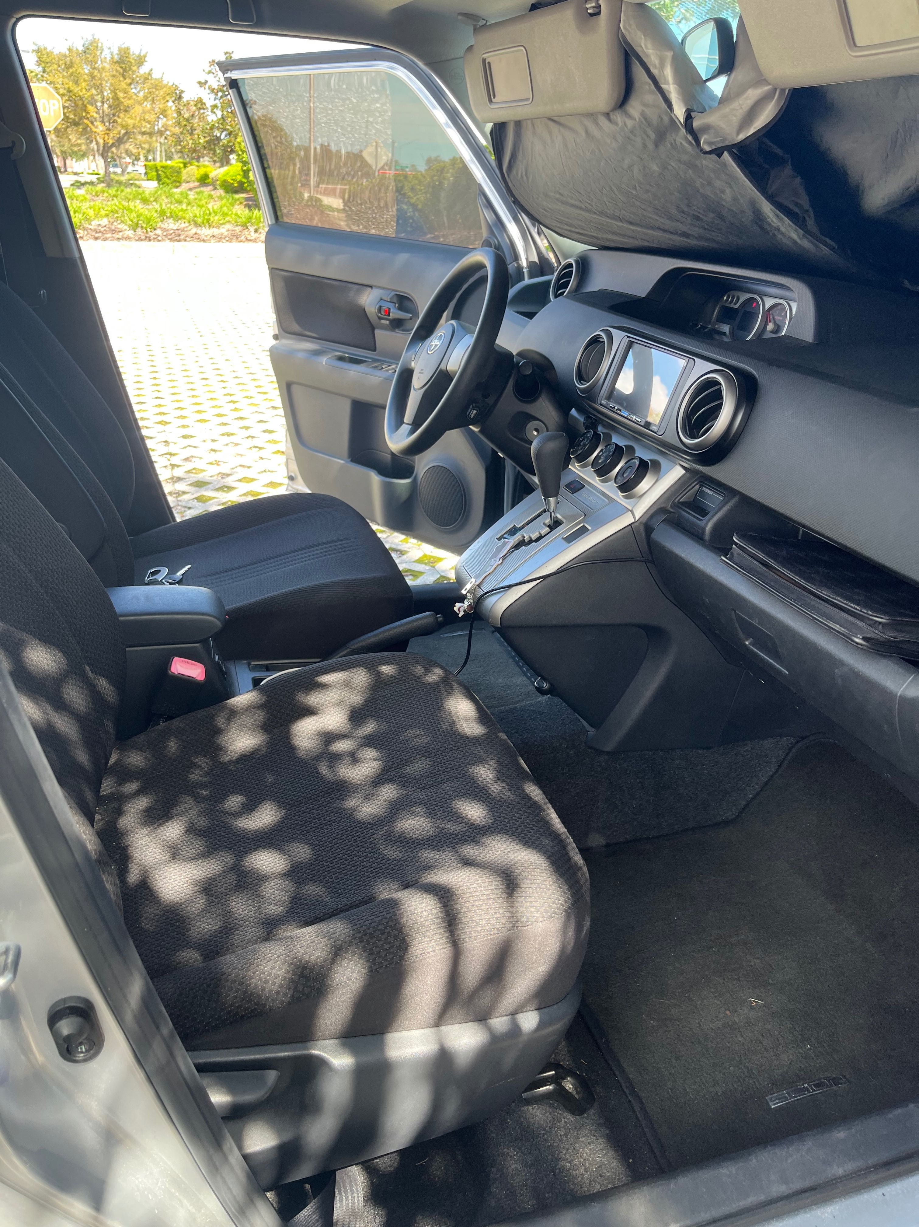 Used 2010 Scion xB FWD image 10