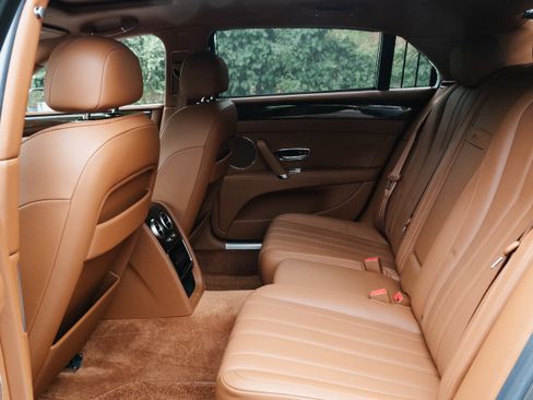 Used 2014 Bentley Flying Spur W12 image 21