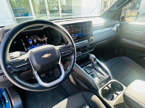 Used 2023 Chevrolet Colorado LT image 9