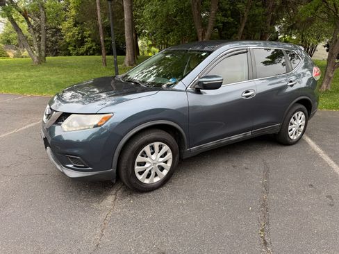 Used 2014 Nissan Rogue S AWD/4WD image 9