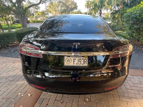 Used 2020 Tesla Model S Performance AWD/4WD image 10