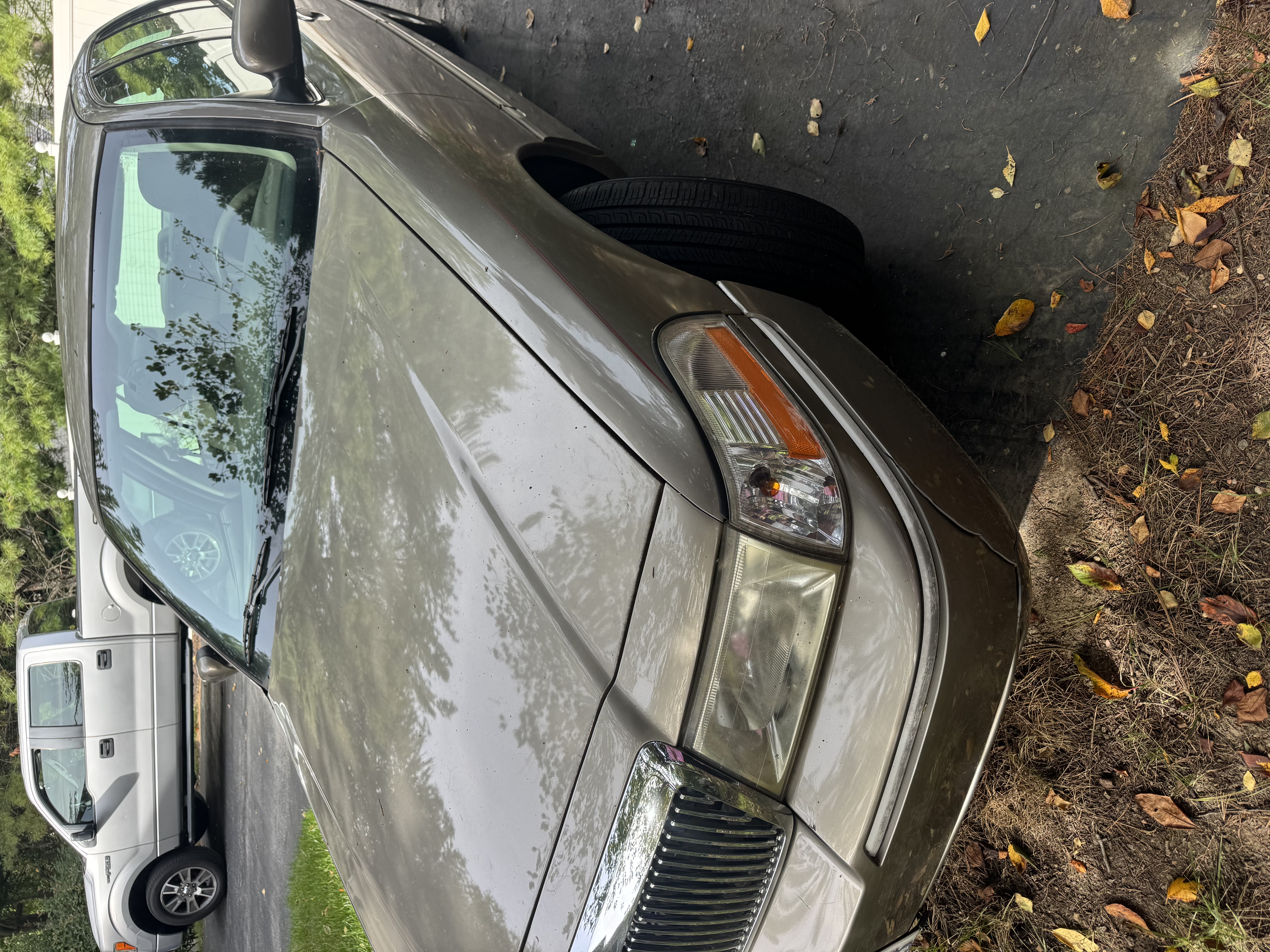 Used 2004 Mercury Grand Marquis LS RWD image 4