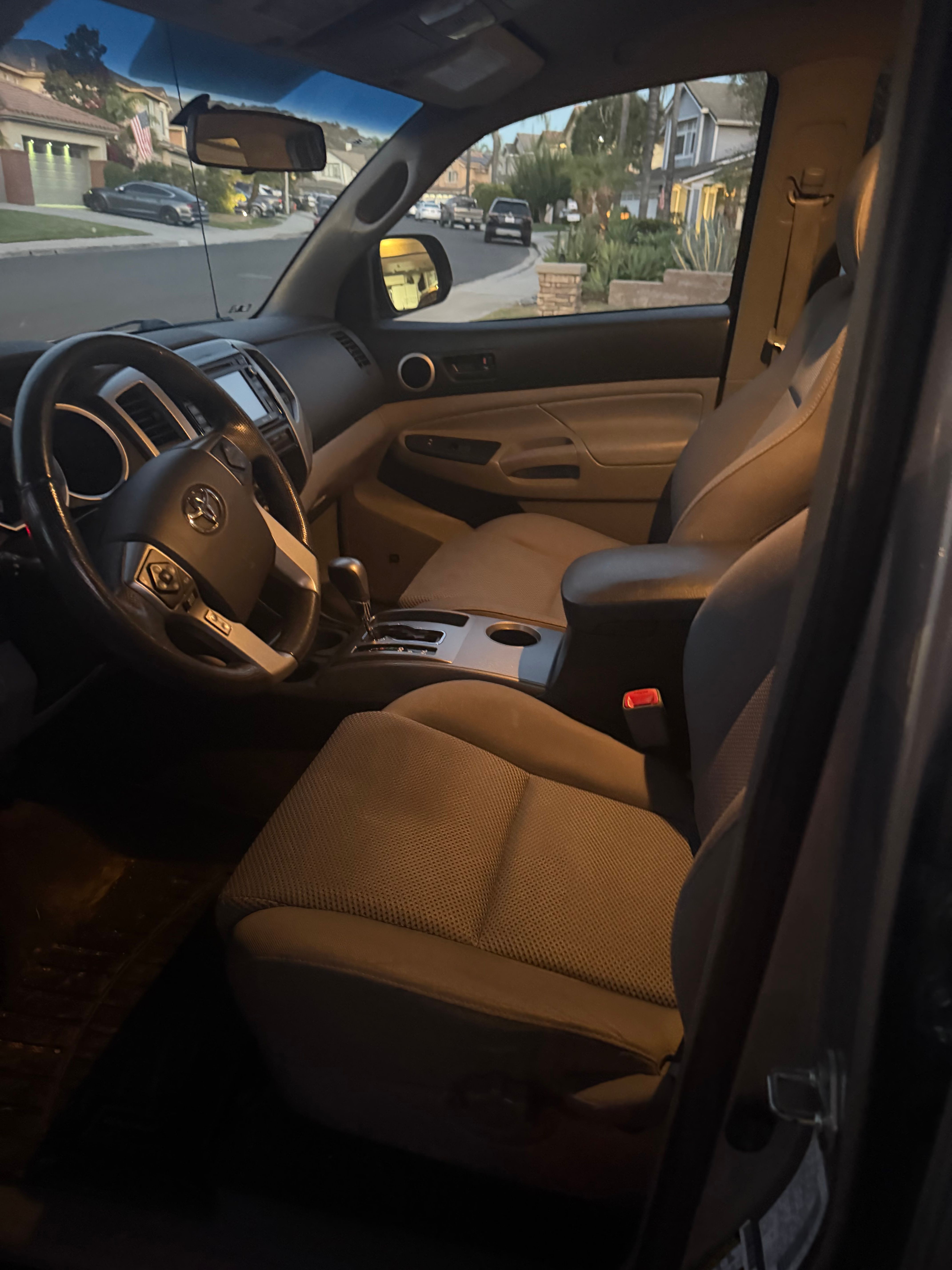 Used 2014 Toyota Tacoma PreRunner w/ TRD Sport Package RWD image 13