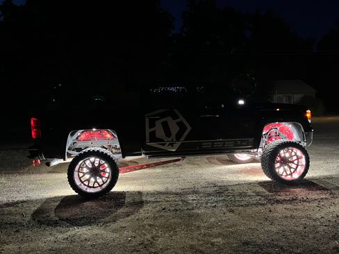 Used 2014 GMC Sierra 1500 SLT w/ SLT Crew Cab Value Package image 17