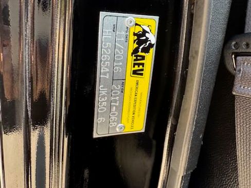 Used 2017 Jeep Wrangler Unlimited Rubicon w/ Dual Top Group image 10