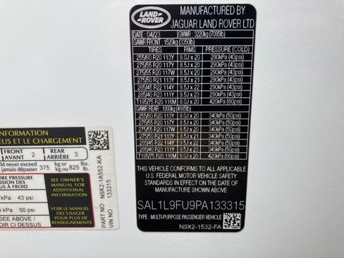 Used 2023 Land Rover Range Rover Sport SE Dynamic image 12