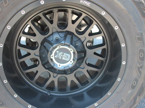 Used 2019 Ford F350 Lariat w/ Lariat Value Package image 16