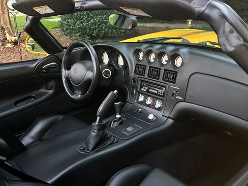 Used 2001 Dodge Viper RT/10 RWD image 6