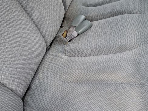 Used 2005 Chrysler Town & Country image 13