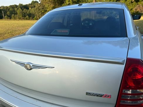 Used 2006 Chrysler 300 SRT8 w/ SRT Option Group II image 6