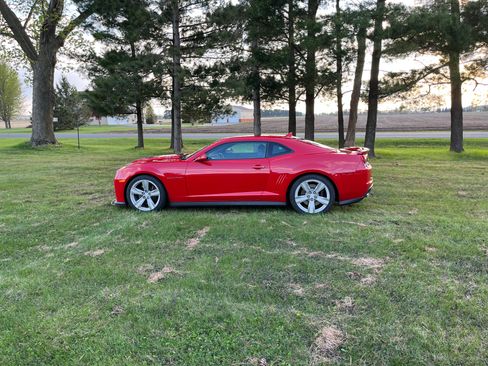 Used 2013 Chevrolet Camaro ZL1 RWD image 1