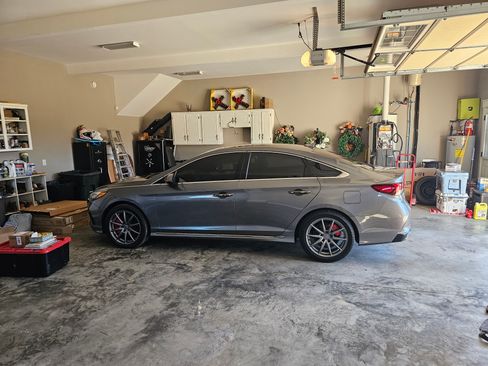 Used 2018 Hyundai Sonata Limited image 8