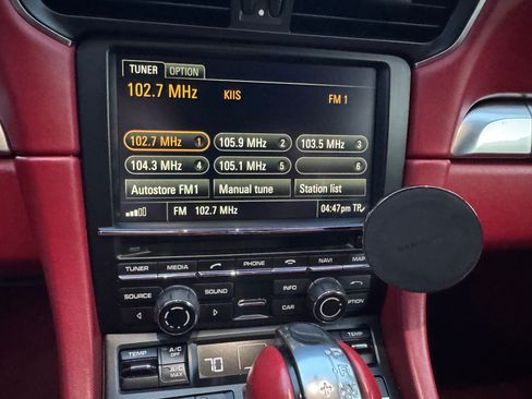 Used 2015 Porsche 911 Carrera S image 14