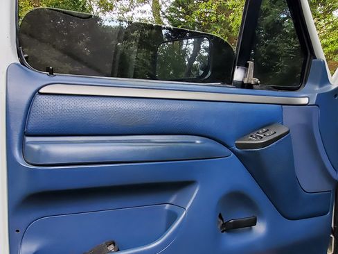 Used 1995 Ford Bronco image 11