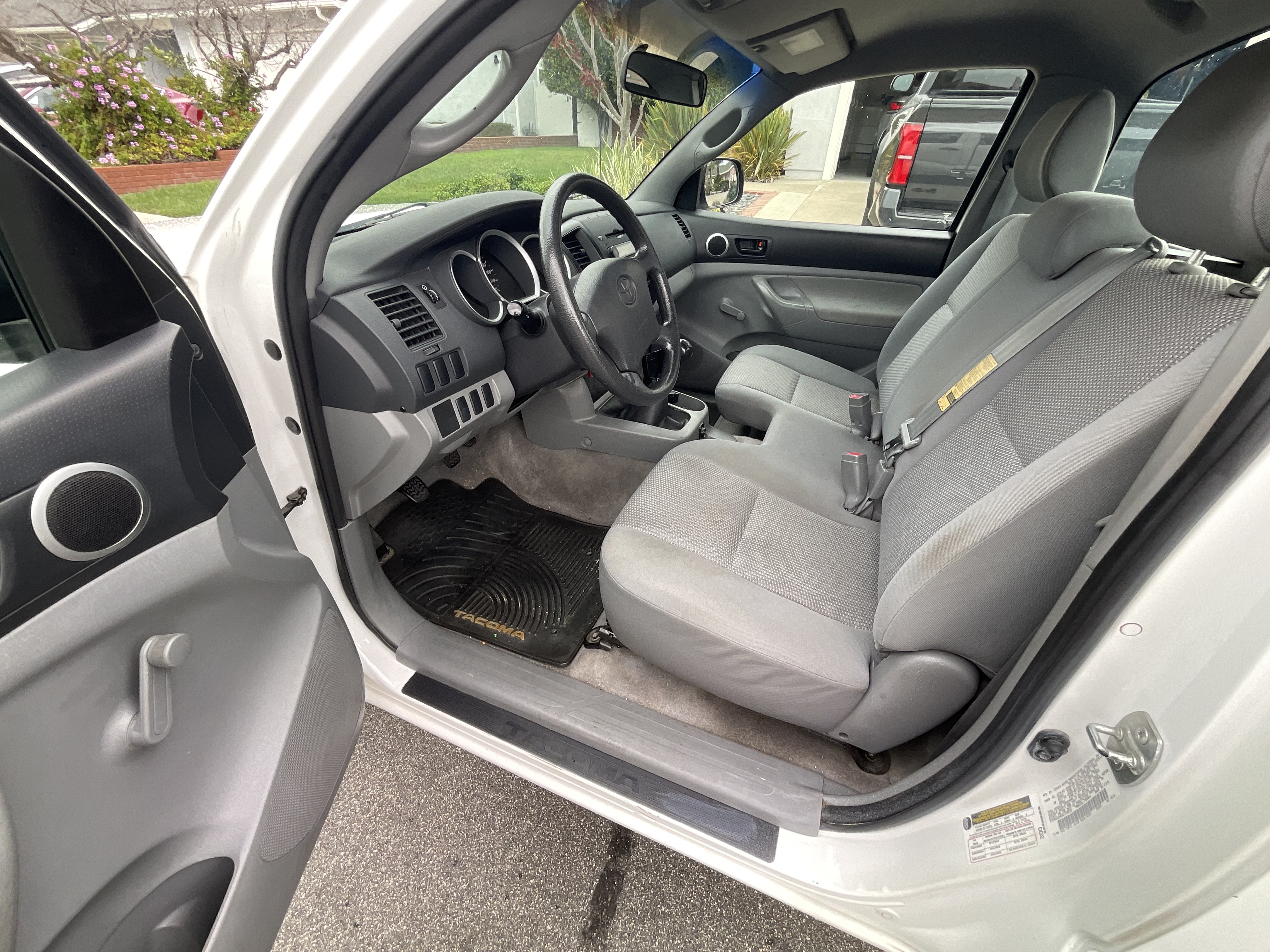 Used 2006 Toyota Tacoma 2WD Regular Cab image 4