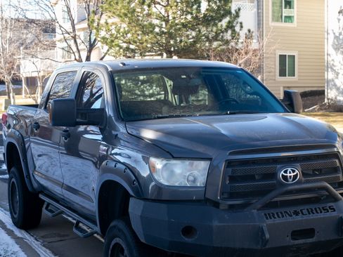 Used 2012 Toyota Tundra SR5 image 2