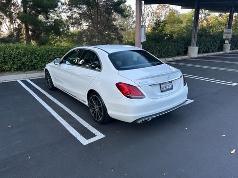 Used 2019 Mercedes-Benz C 300 Sedan image 9
