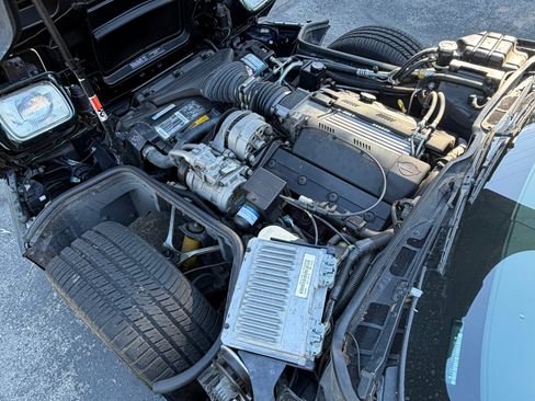 Used 1995 Chevrolet Corvette Coupe image 12