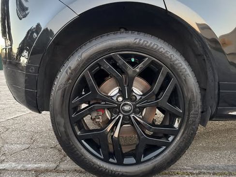 Used 2020 Land Rover Range Rover Evoque R-Dynamic SE image 16