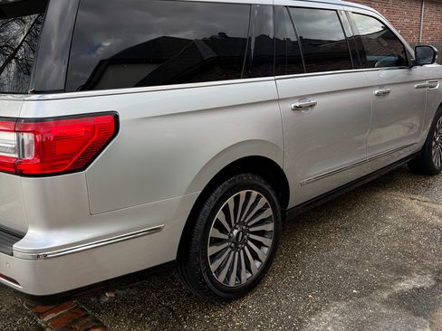 Used 2018 Lincoln Navigator L Reserve image 2