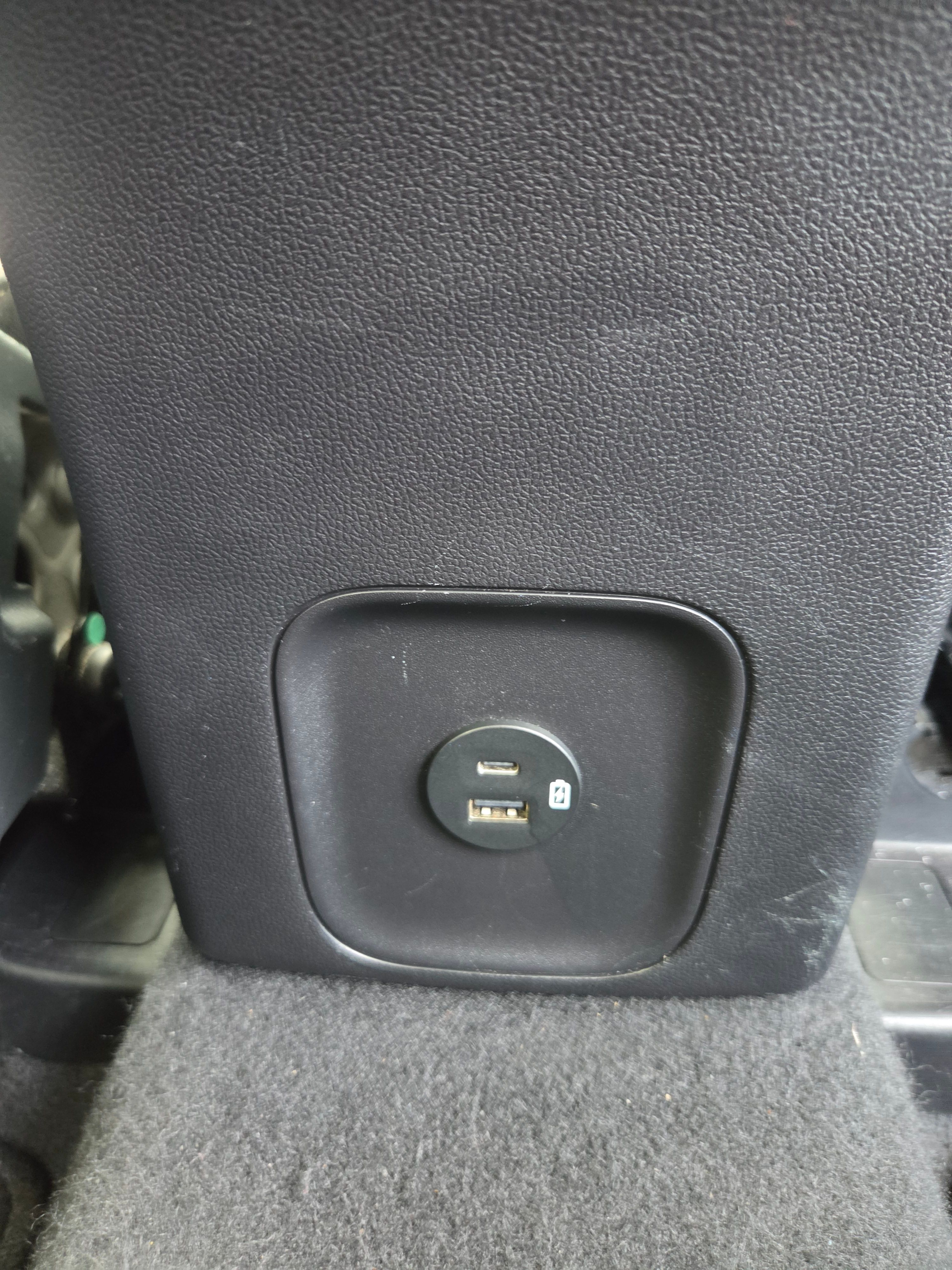 Used 2021 Ford Escape SE w/ Convenience Package FWD image 30