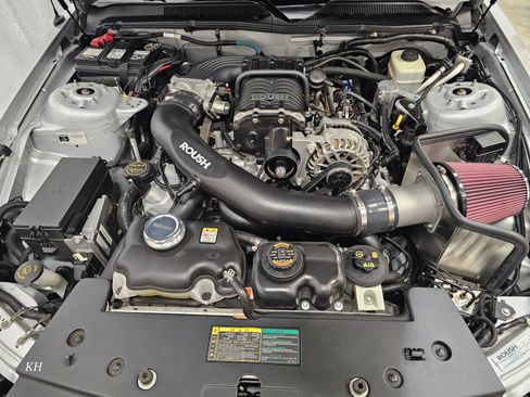 Used 2006 Ford Mustang GT image 9