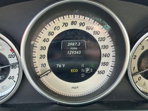 Used 2014 Mercedes-Benz E 350 4MATIC Sedan image 14
