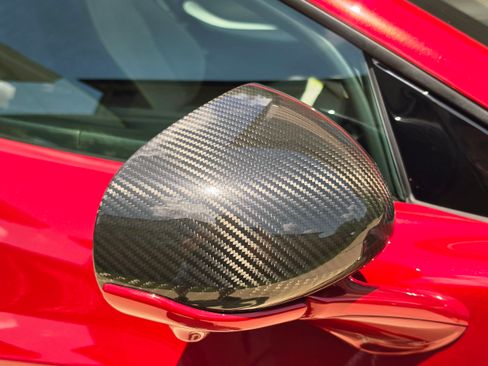 Used 2024 McLaren Artura RWD image 9