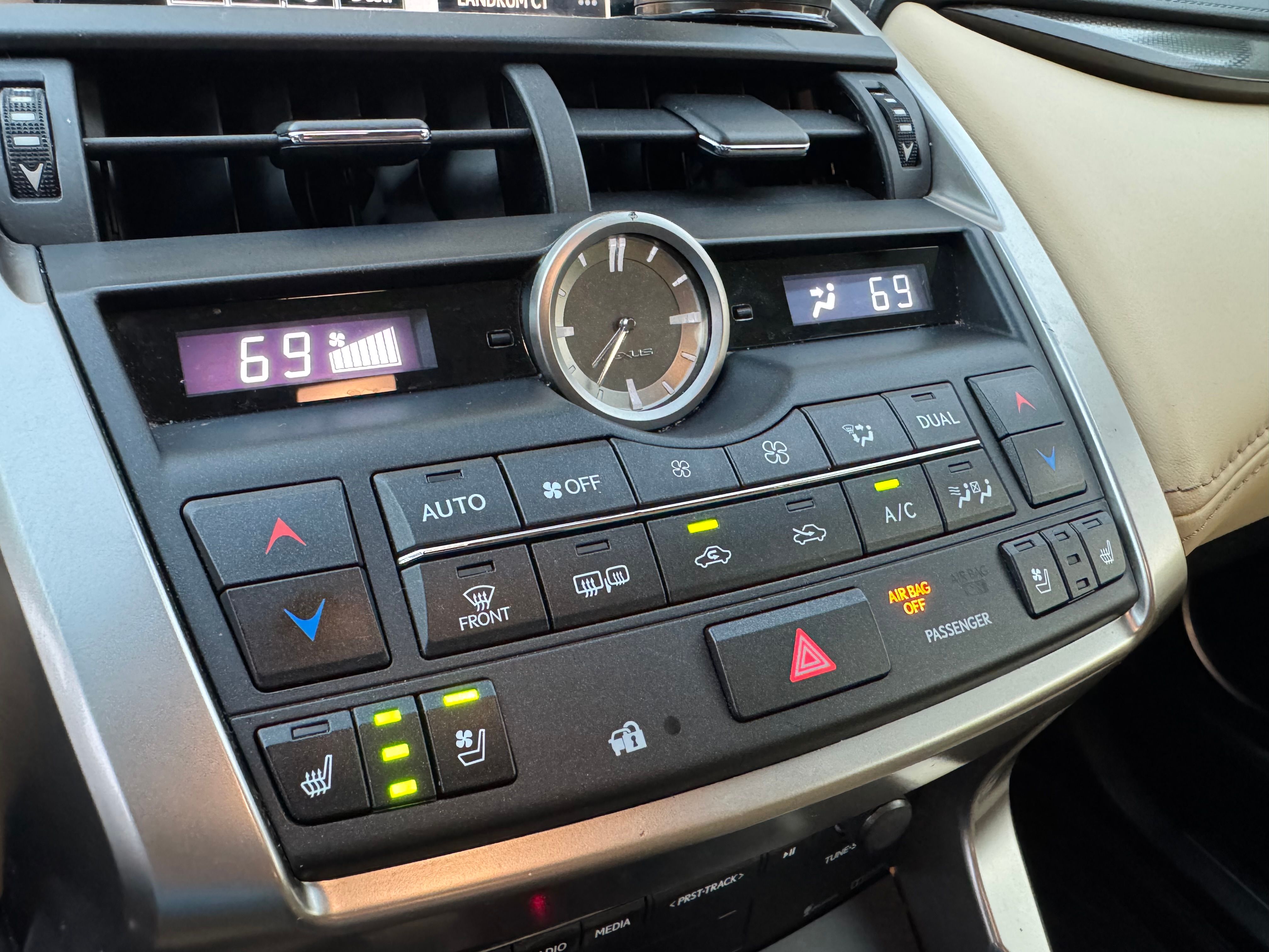 Used 2015 Lexus NX 200t FWD w/ Premium Package image 19
